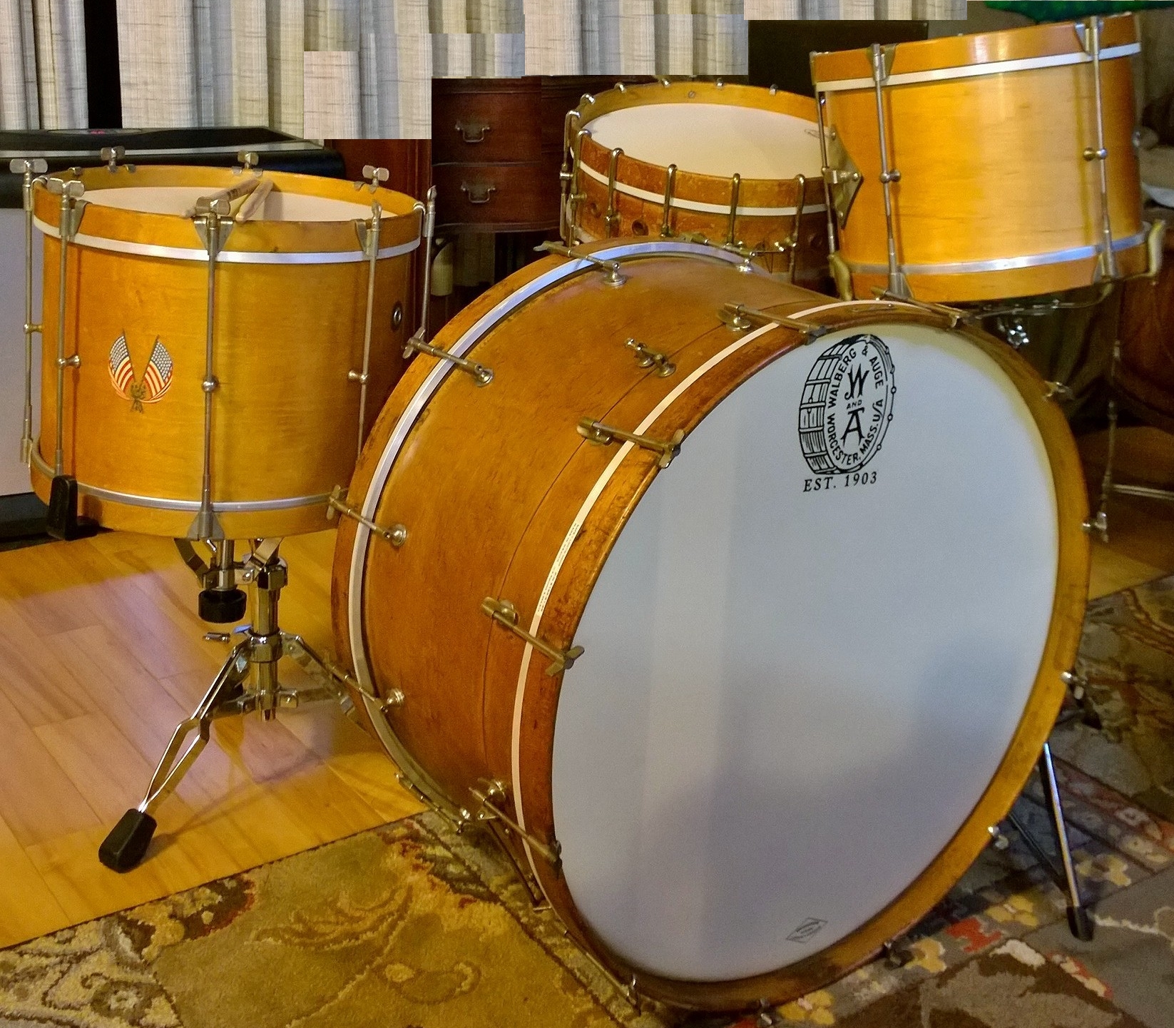 1909 Wanda Bass Snare 50's-60's toms1.jpg