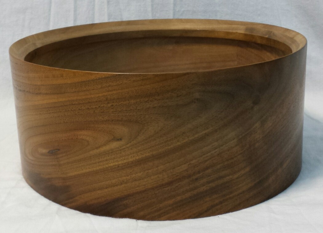 04_wanda_solid_walnut.jpg